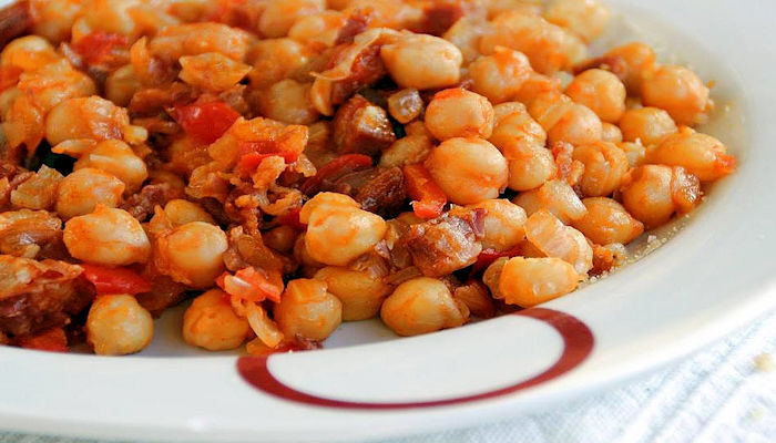 Cocido con garbanzos de bote