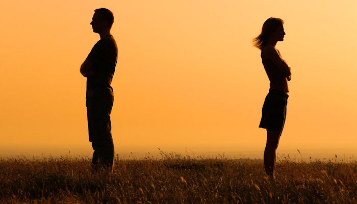 alejarse cuando no te quieren