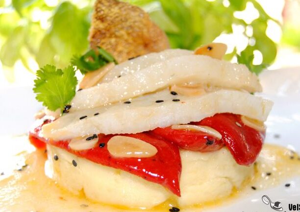 Bacalao gourmet: Delicioso con pimientos y cebolla