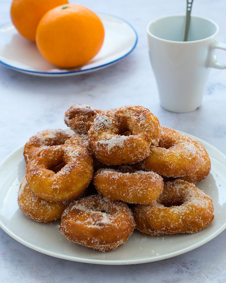 Deliciosas rosquillas de naranja: receta fácil y crujiente
