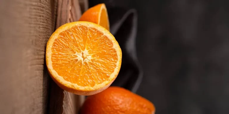 Descubre cuántas calorías tiene una naranja y sorpréndete con sus beneficios para la salud