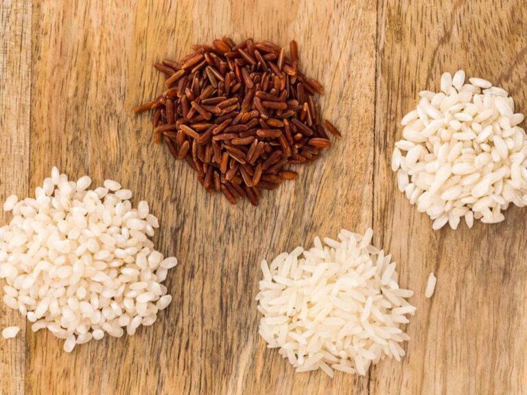 Descubre la cantidad exacta de carbohidratos en 100 gramos de arroz integral