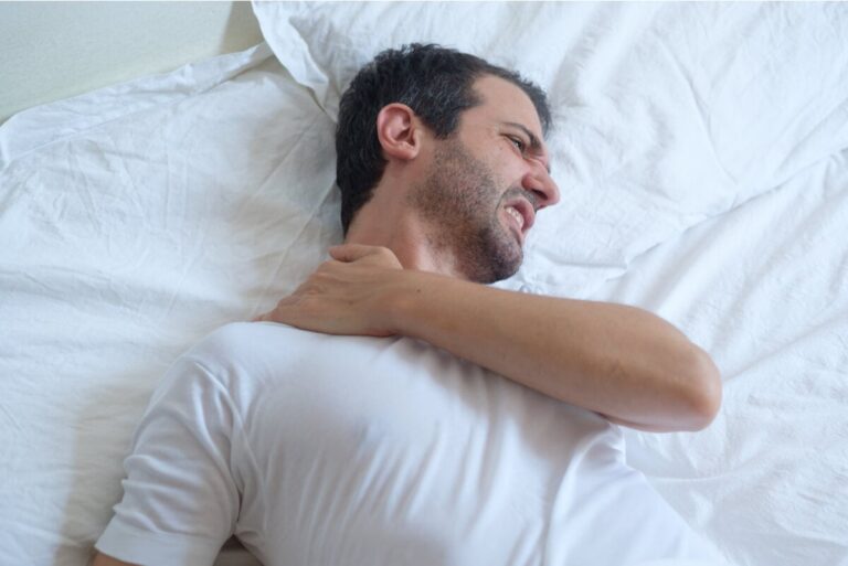 Dormir con comodidad: consejos para aliviar la luxación de hombro en reposo