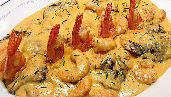 setas con gambas y nata