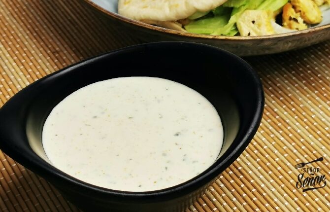 Salsa yogur kebab fit: Delicioso y saludable para tus comidas